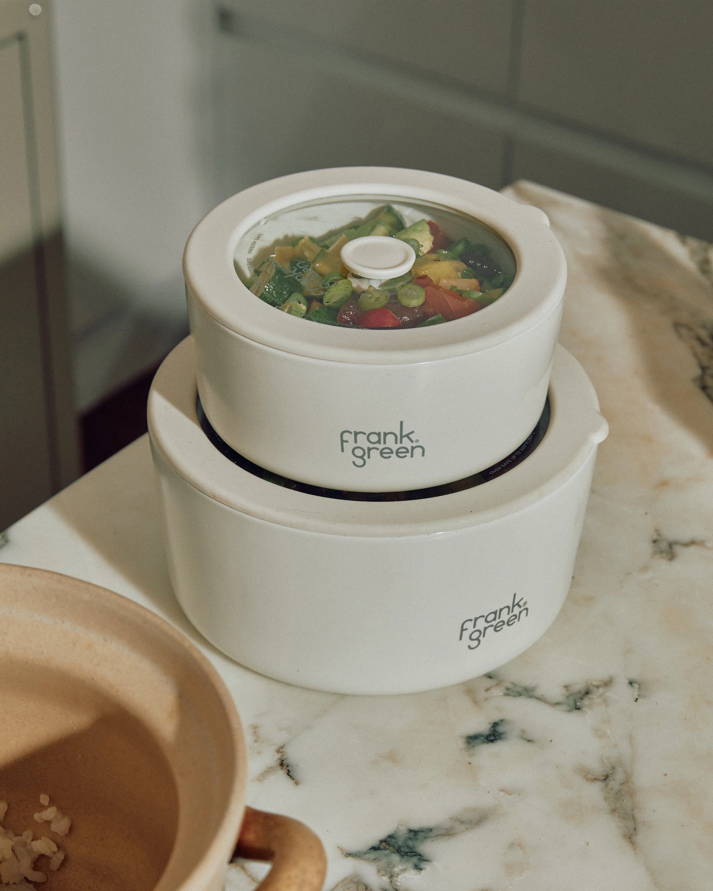 Porcelain Bowl with Glass Lid - 1,500ml - Image 5